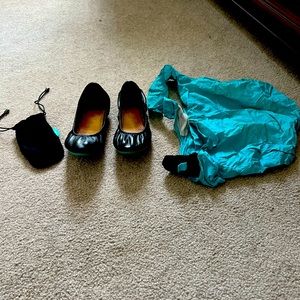 Matte Black contemporary size 6 Tieks